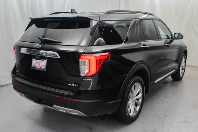 Certified 2023 Ford Explorer XLT w/ Equipment Group 202A AWD/4WD image 10