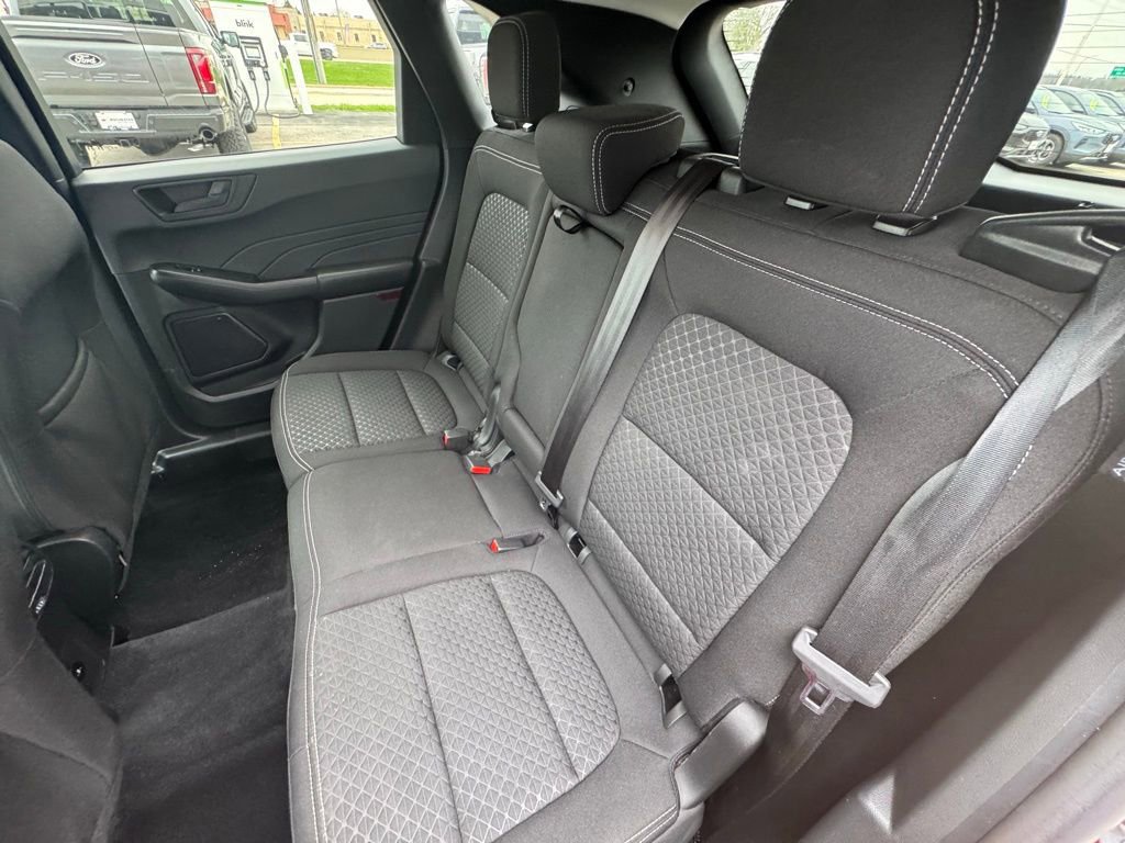 Certified 2023 Ford Escape Active AWD/4WD image 13