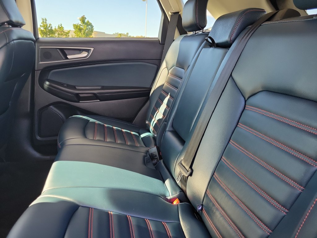 Certified 2024 Ford Edge SEL w/ Sport Appearance Package AWD/4WD image 12