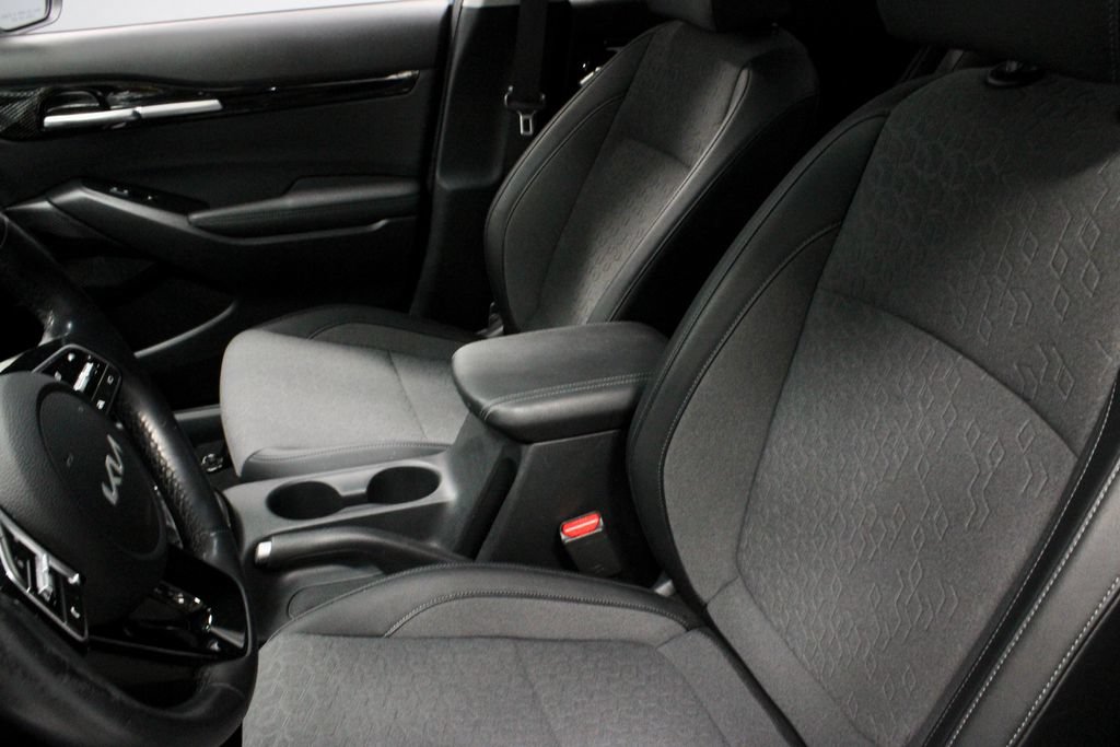 Used 2024 Kia Seltos S FWD image 24