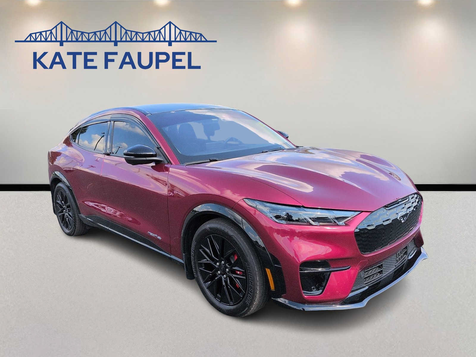 Certified 2025 Ford Mustang Mach-E Premium w/ Sport Appearance Package AWD/4WD image 1