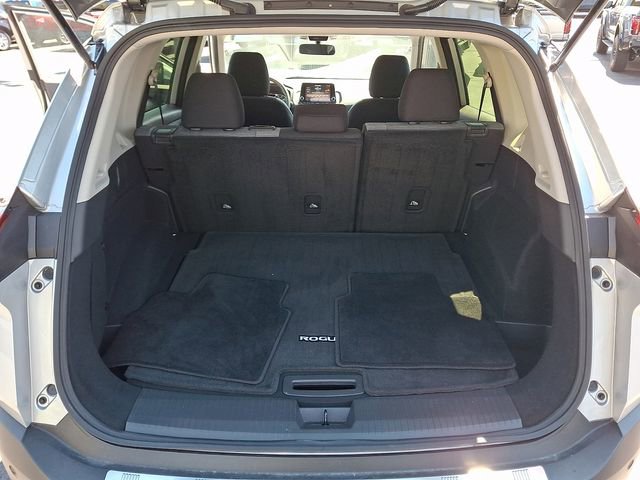 Used 2023 Nissan Rogue SV AWD/4WD image 28