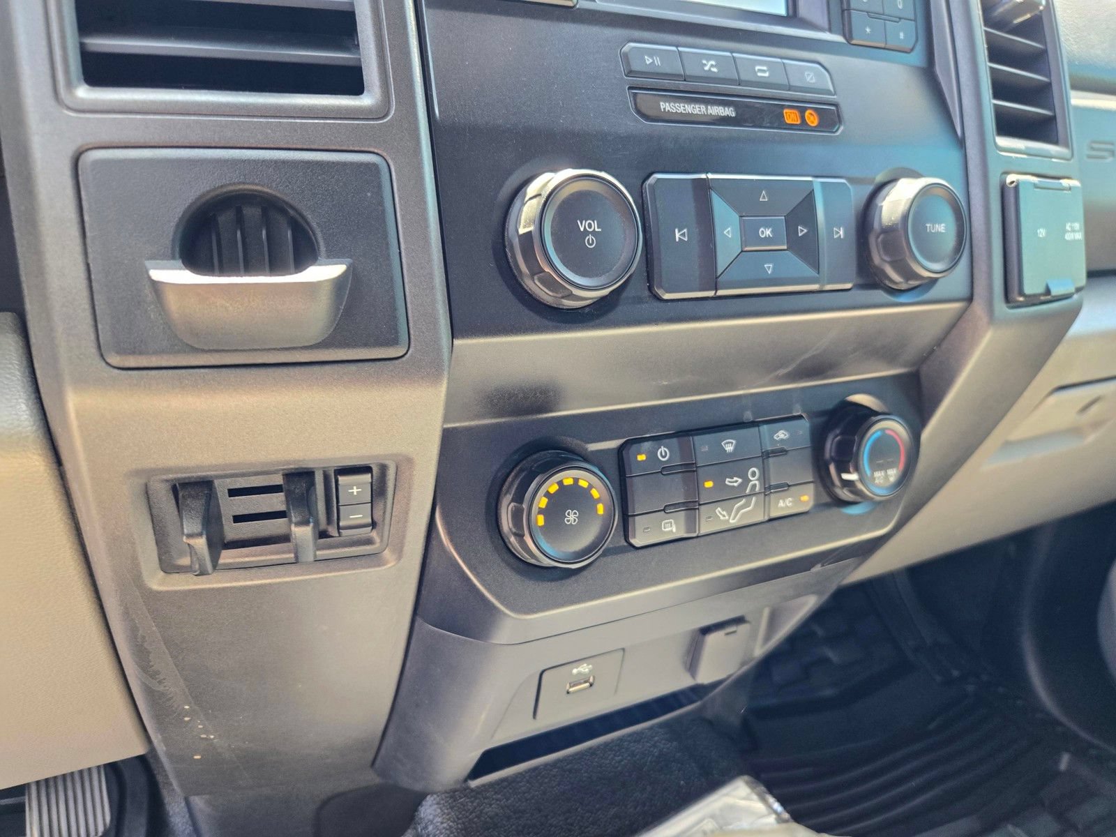 Certified 2021 Ford F250 XL w/ STX Appearance Package RWD image 25