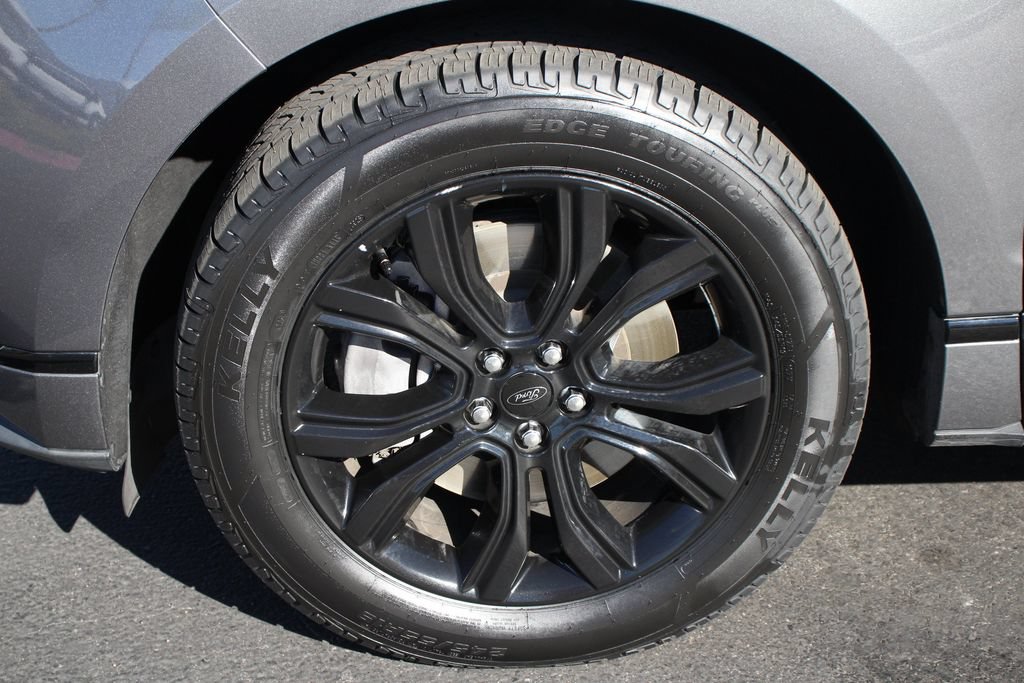 Certified 2023 Ford Edge SE w/ Black Appearance Package AWD/4WD image 14