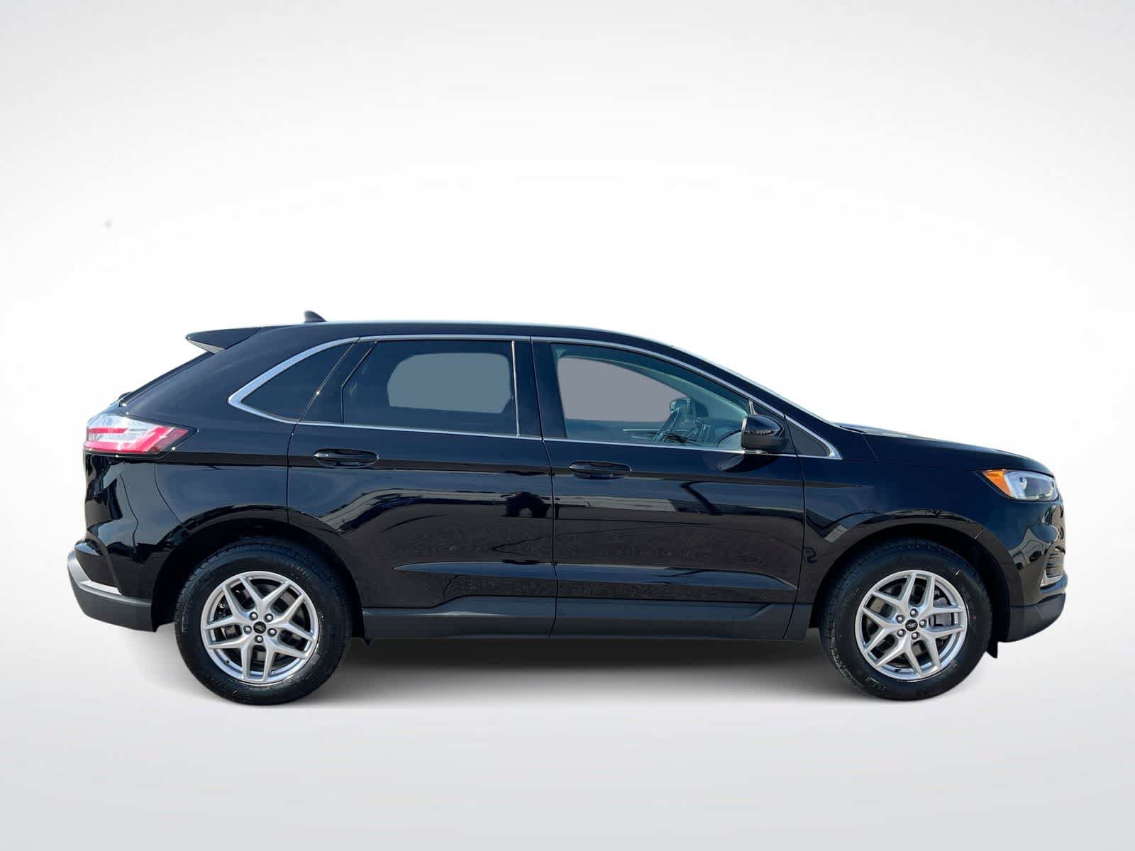 Certified 2024 Ford Edge SEL w/ Convenience Package AWD/4WD image 9