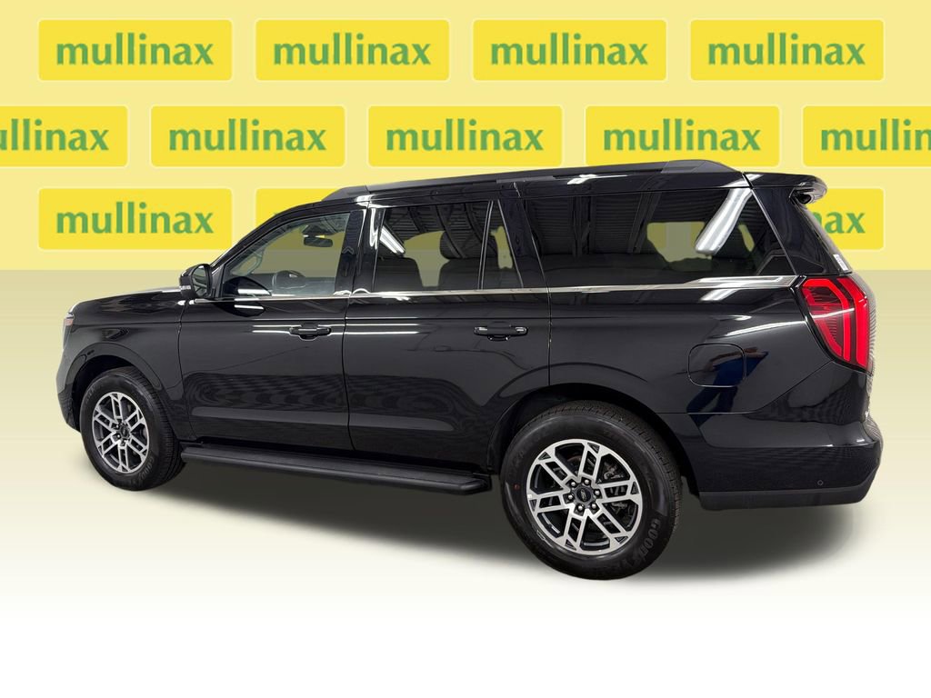 Certified 2025 Ford Expedition Active RWD image 13