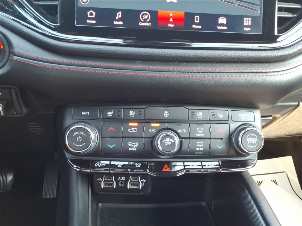 Used 2024 Dodge Durango GT image 22
