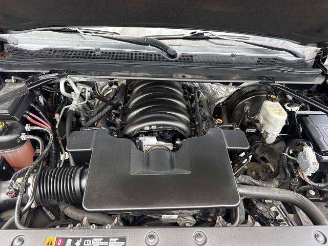 Used 2017 Chevrolet Suburban LT RWD image 10