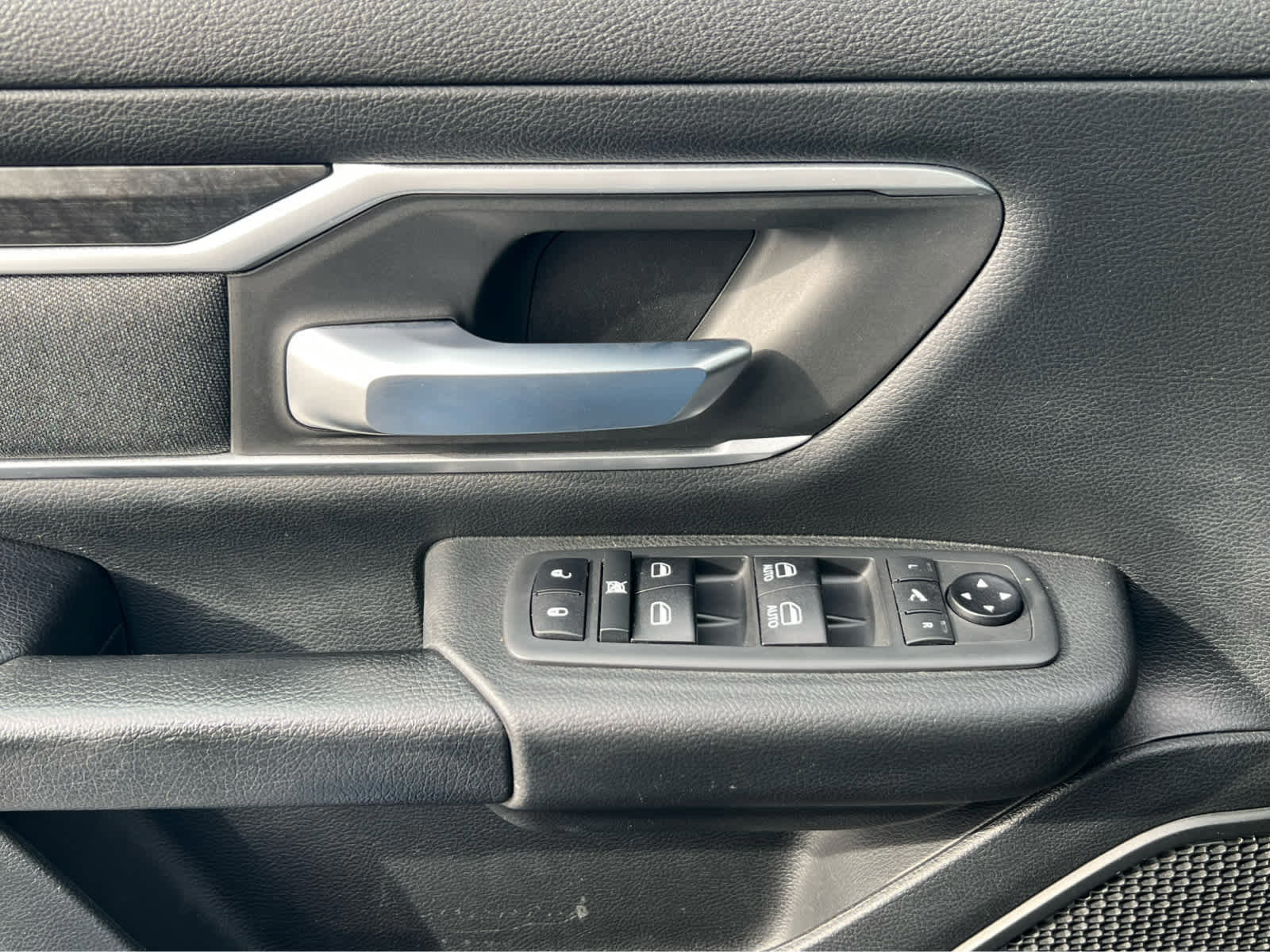 Used 2021 RAM 1500 Big Horn image 31