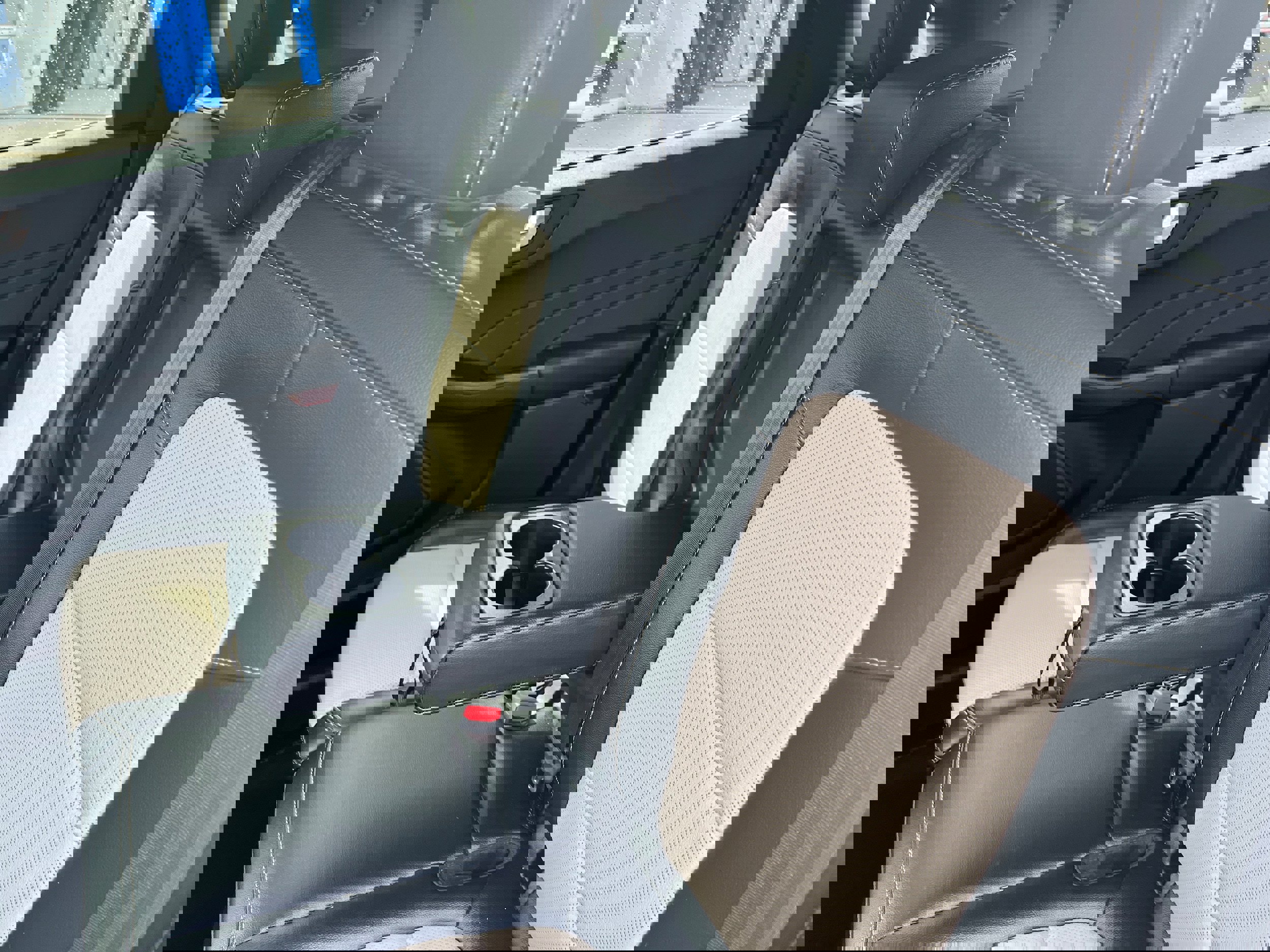 Certified 2022 Ford Escape Titanium w/ Titanium Elite Package image 12