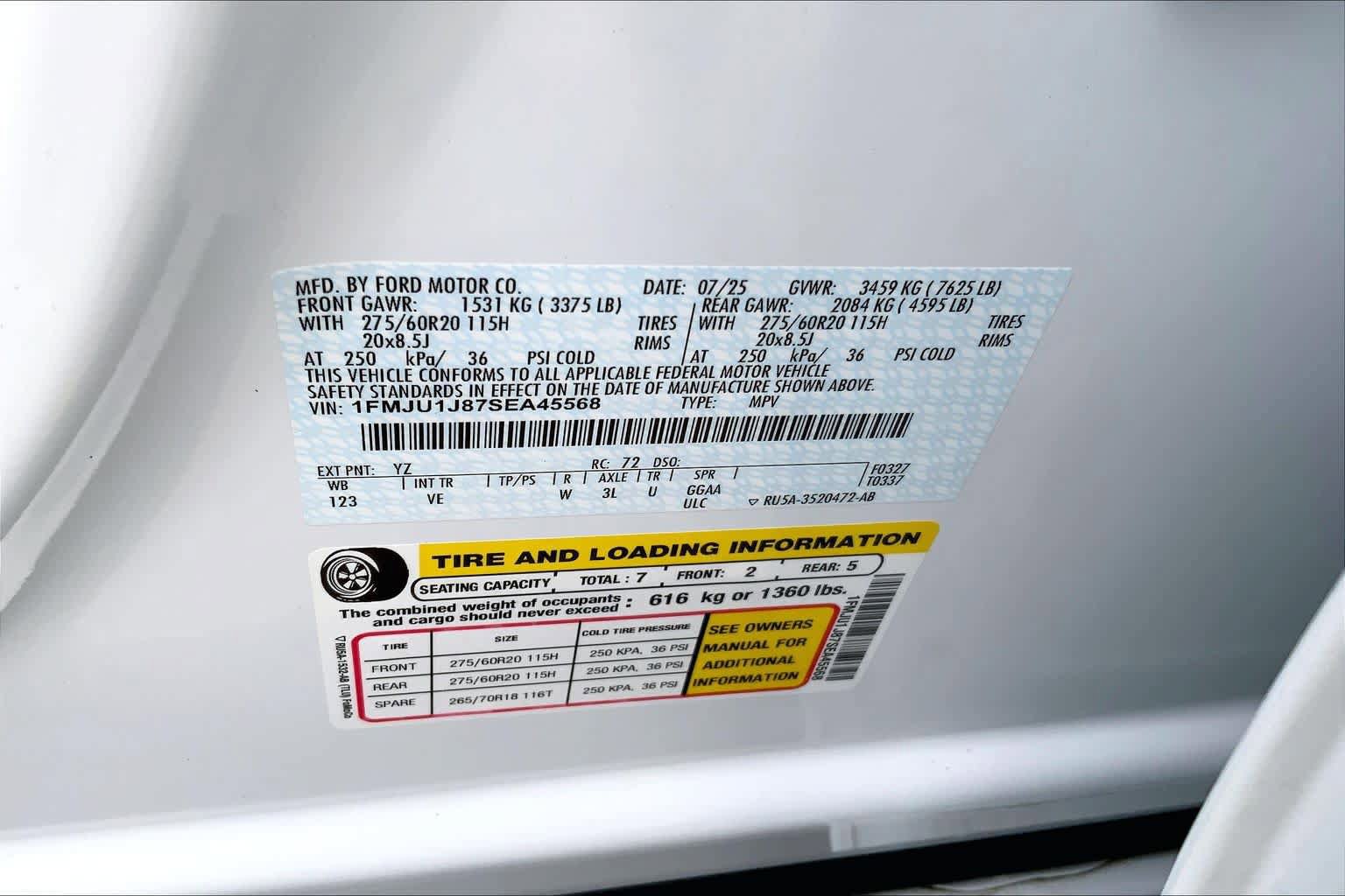 Certified 2025 Ford Expedition Active AWD/4WD image 34