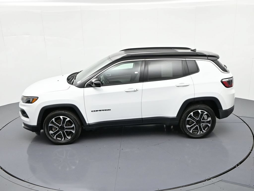 Used 2023 Jeep Compass Limited AWD/4WD image 23