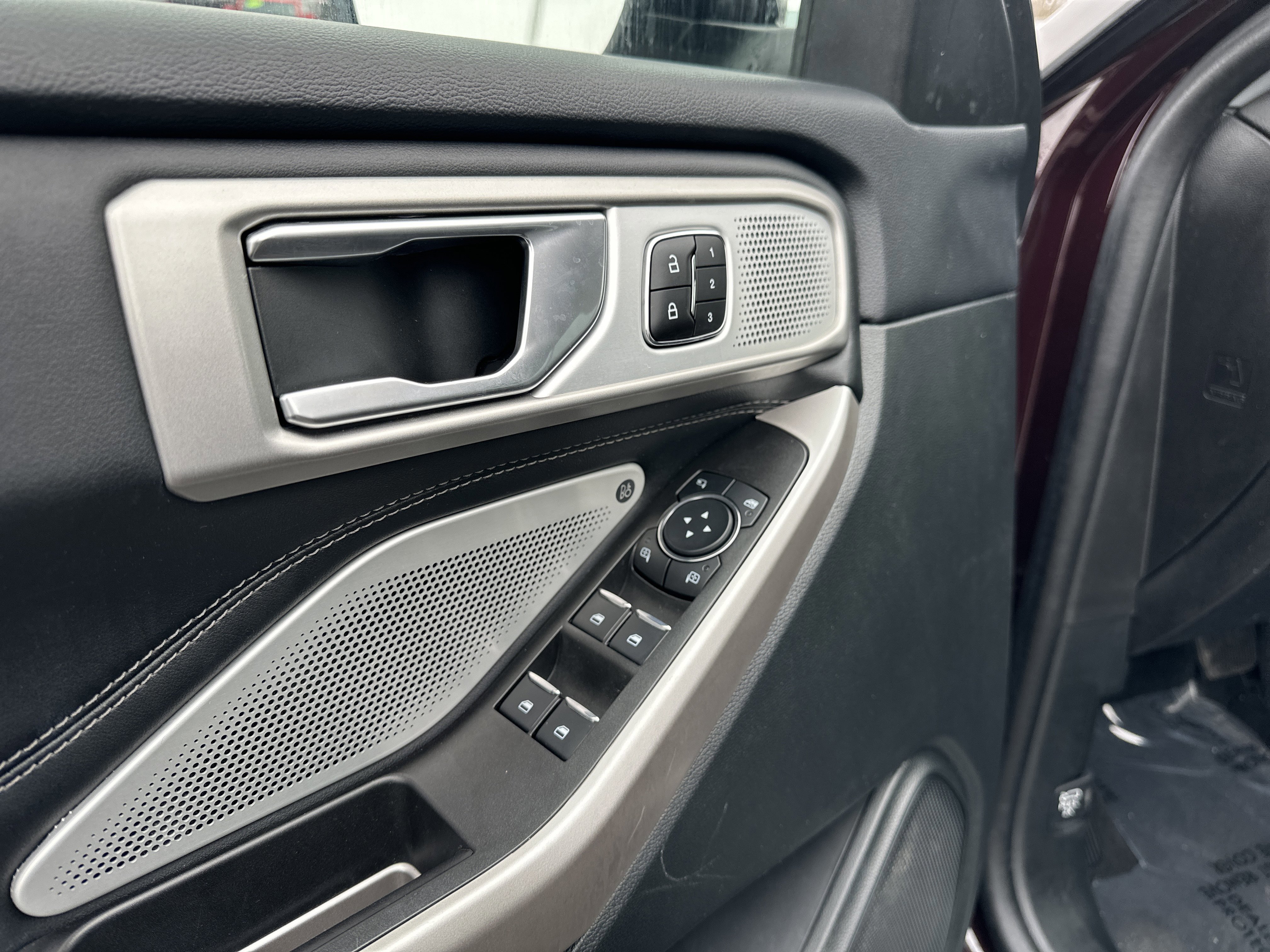 Certified 2023 Ford Explorer Limited w/ Limited Technology Package image 15