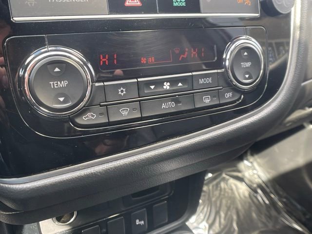 Used 2019 Mitsubishi Outlander LE image 25