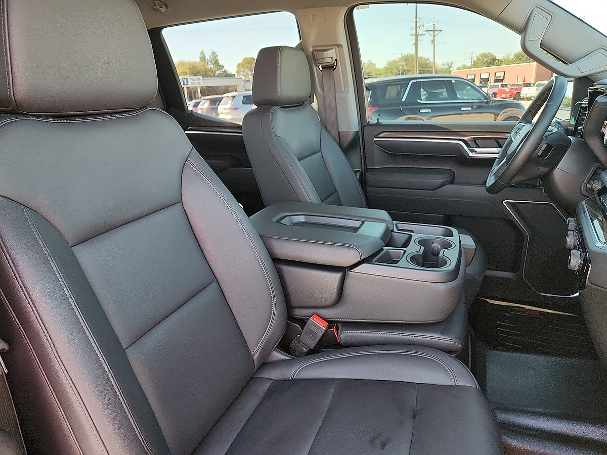 Used 2026 Chevrolet Silverado 1500 LT w/ Leather Package AWD/4WD image 11