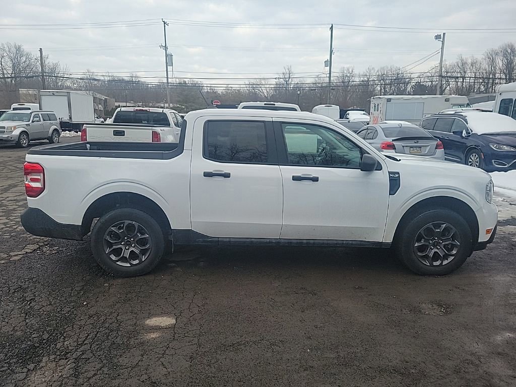 Certified 2022 Ford Maverick XLT image 2