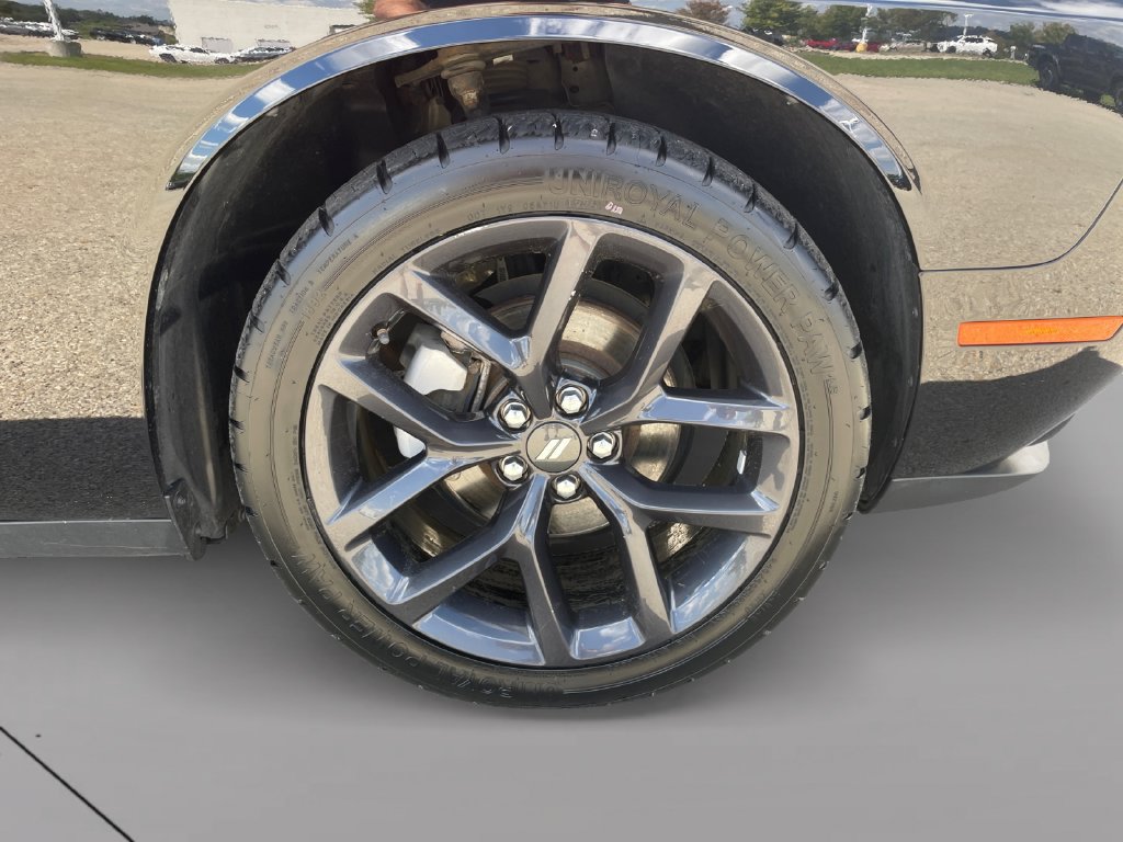 Used 2021 Dodge Challenger SXT w/ Blacktop Package RWD image 9