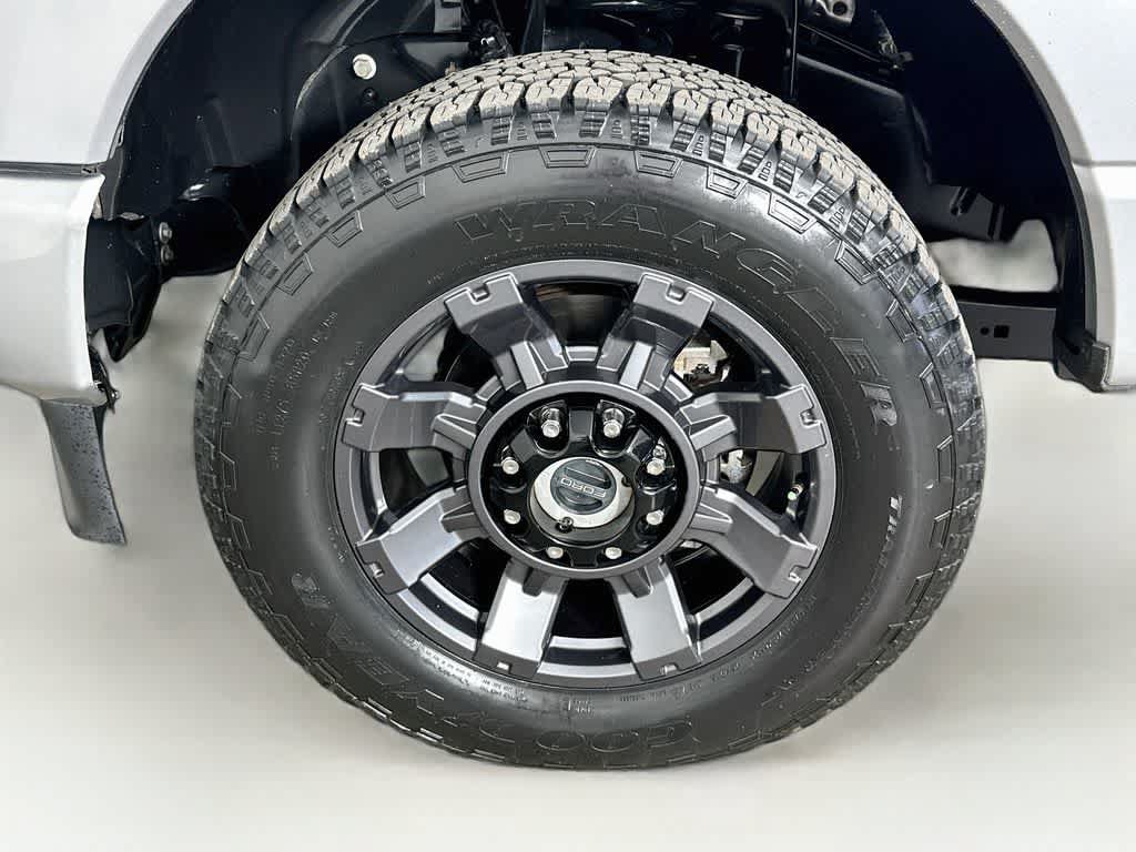 Certified 2024 Ford F250 XLT w/ XLT Premium Package AWD/4WD image 8