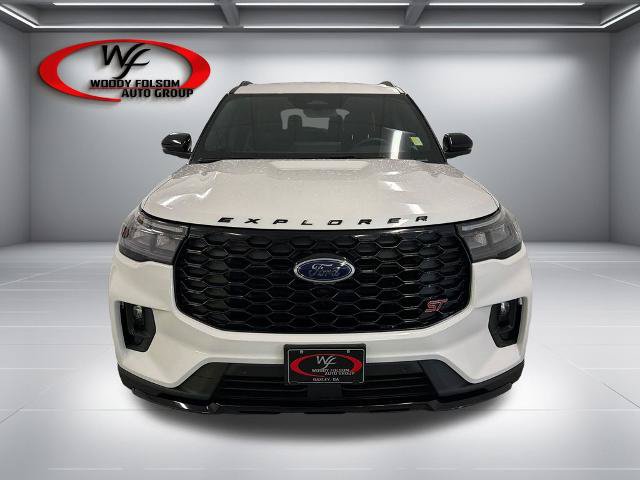Certified 2025 Ford Explorer ST RWD image 2