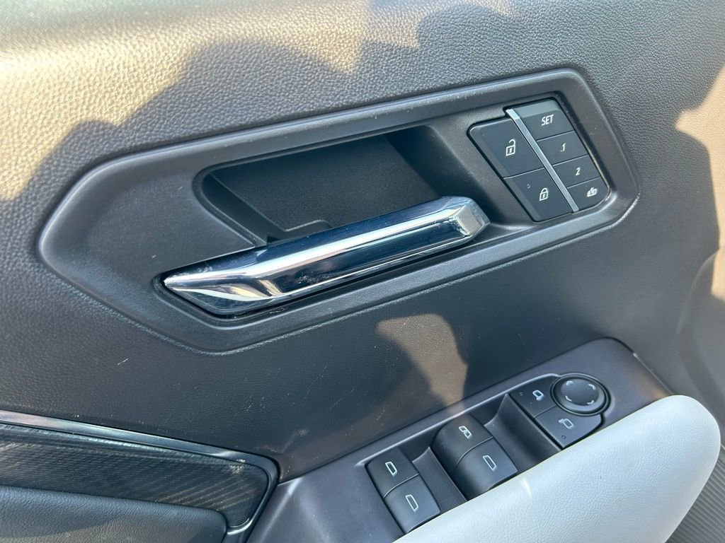 Used 2023 GMC Canyon AT4X image 15