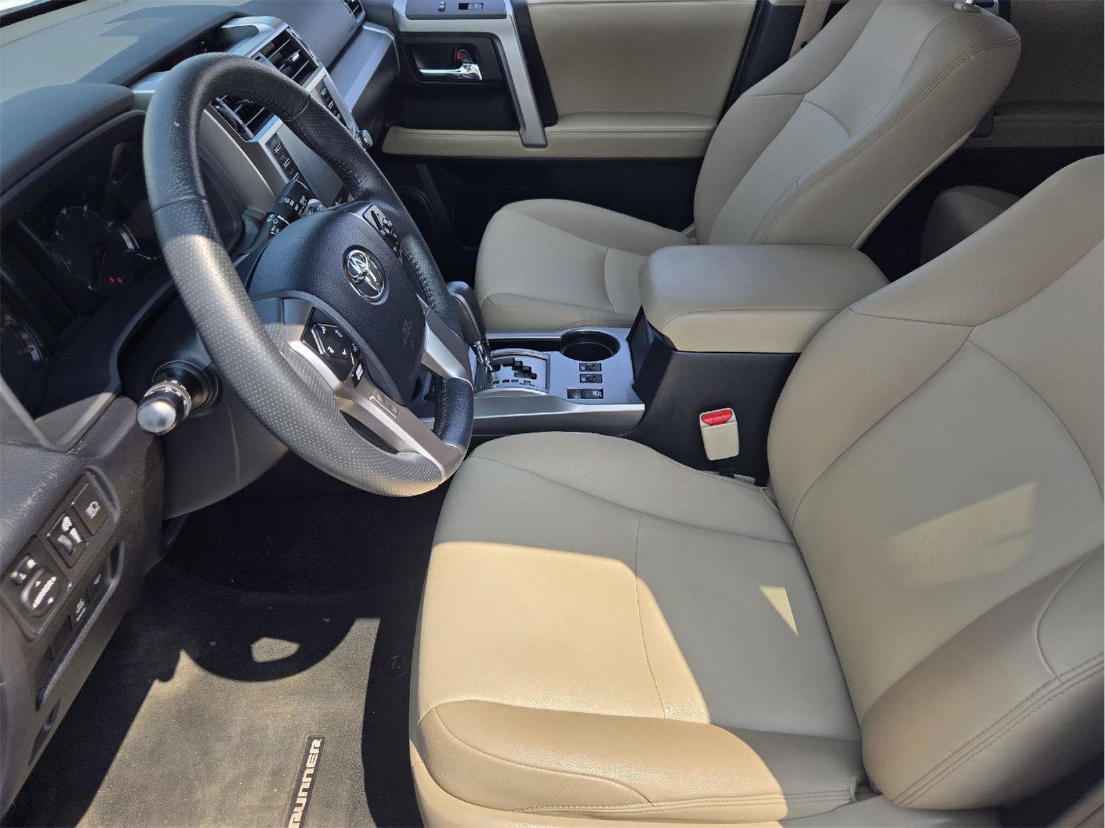 Used 2022 Toyota 4Runner SR5 Premium w/ Moonroof Package AWD/4WD image 12