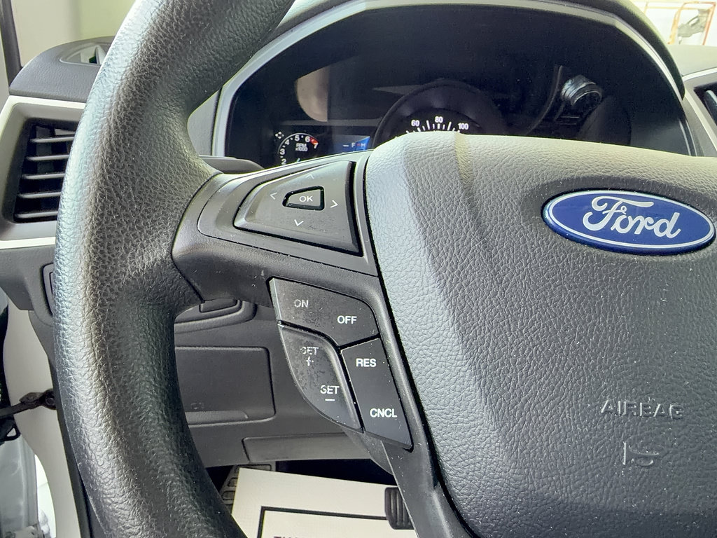 Certified 2022 Ford Edge SE w/ Black Appearance Package AWD/4WD image 25