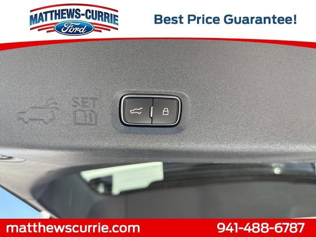 Certified 2025 Ford Expedition Active image 15