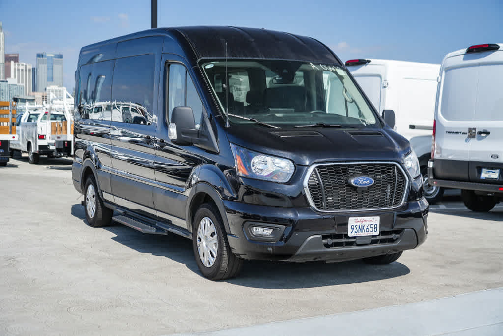 Certified 2025 Ford Transit 350 XLT RWD image 3