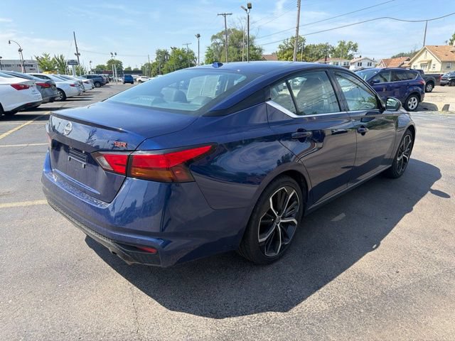 Used 2024 Nissan Altima 2.5 SR FWD image 7