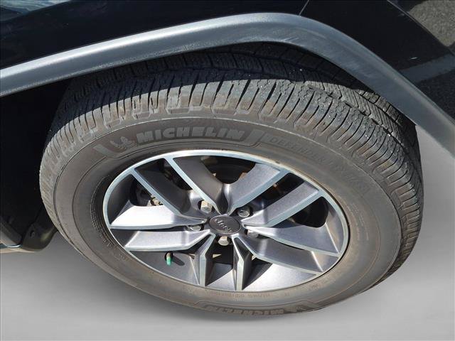 Used 2021 Jeep Grand Cherokee Limited AWD/4WD image 7