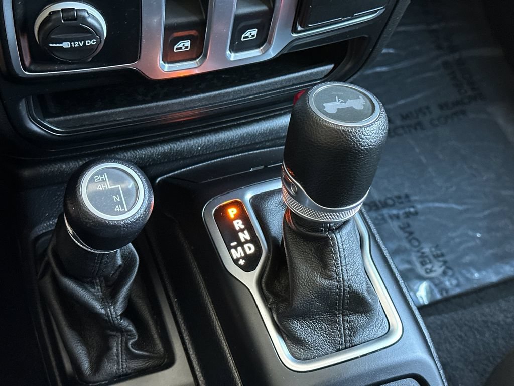 Used 2020 Jeep Wrangler Sport AWD/4WD image 19