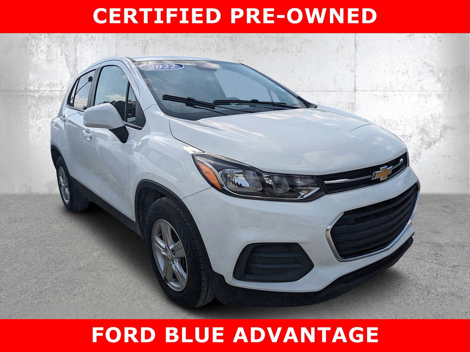 Used 2022 Chevrolet Trax LS w/ Tint and Cruise Package image 5