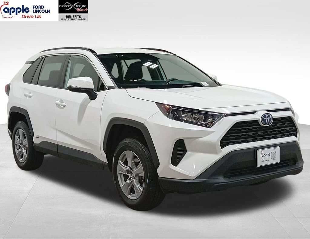 Used 2022 Toyota RAV4 LE AWD/4WD image 1
