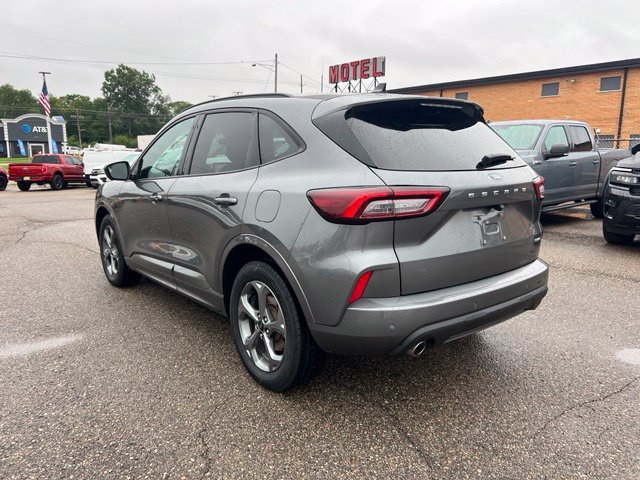 Certified 2023 Ford Escape ST-Line Select w/ Tech Pack #2 AWD/4WD image 6