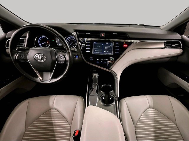 Used 2019 Toyota Camry SE FWD image 14