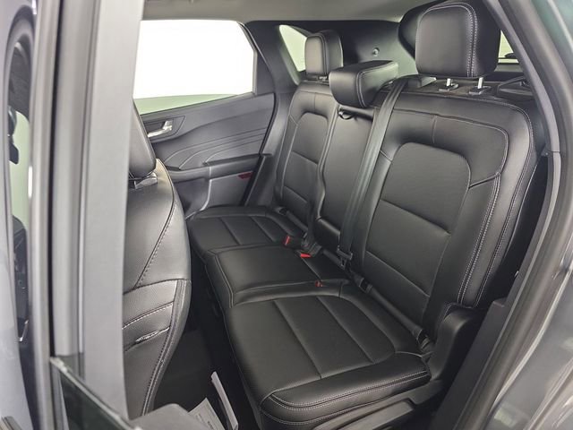 Certified 2022 Ford Escape SEL w/ Technology Package image 18