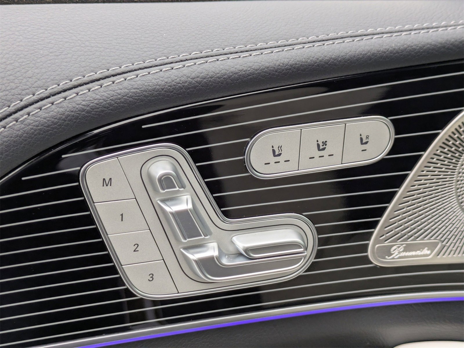 Used 2024 Mercedes-Benz GLE 450e 4MATIC image 23