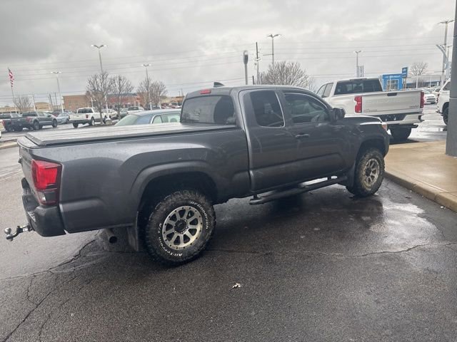 Used 2022 Toyota Tacoma SR image 5