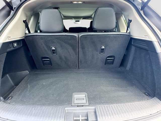 Used 2023 Acura MDX SH-AWD image 32