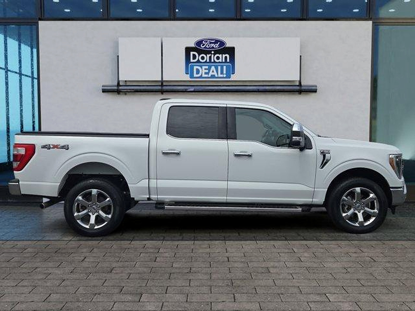 Certified 2022 Ford F150 Lariat w/ Equipment Group 502A High AWD/4WD image 2