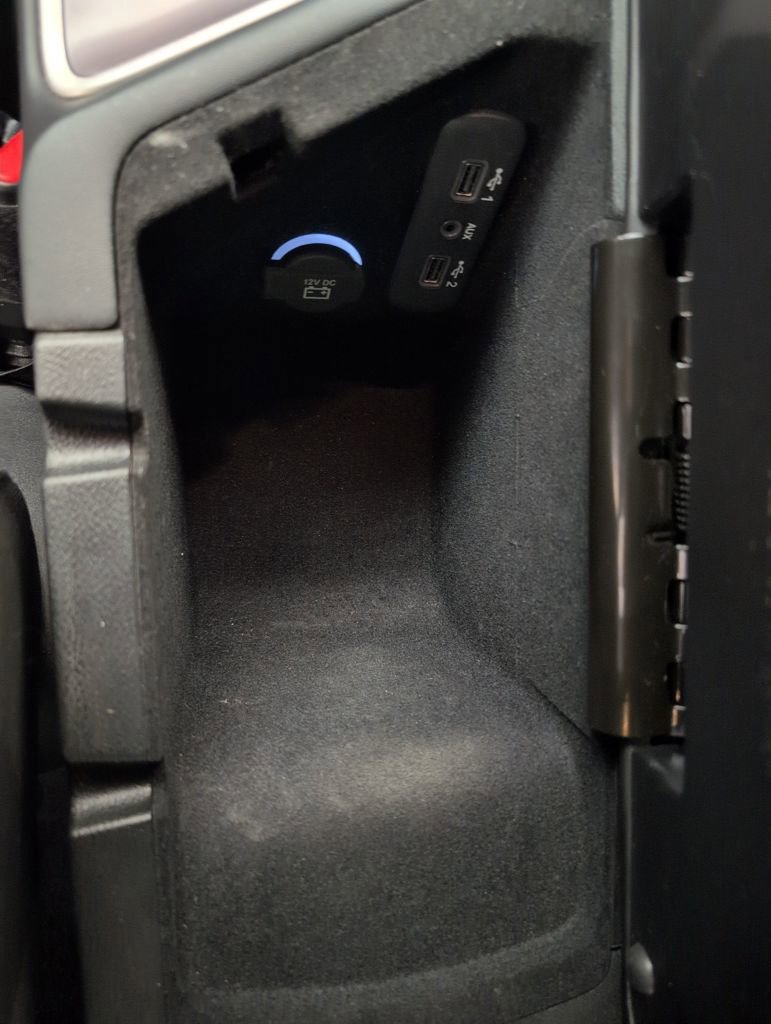 Used 2022 Dodge Challenger SXT image 45