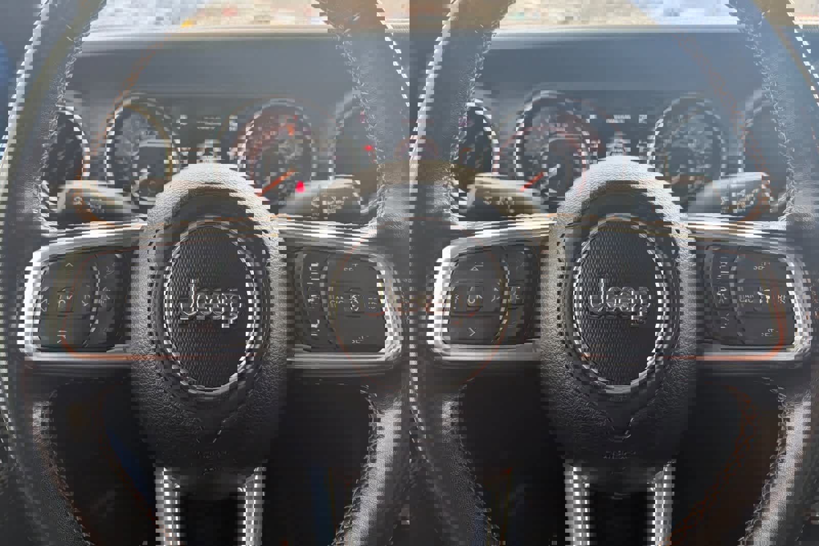 Used 2022 Jeep Gladiator Overland image 23