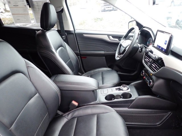 Certified 2022 Ford Escape SEL image 10