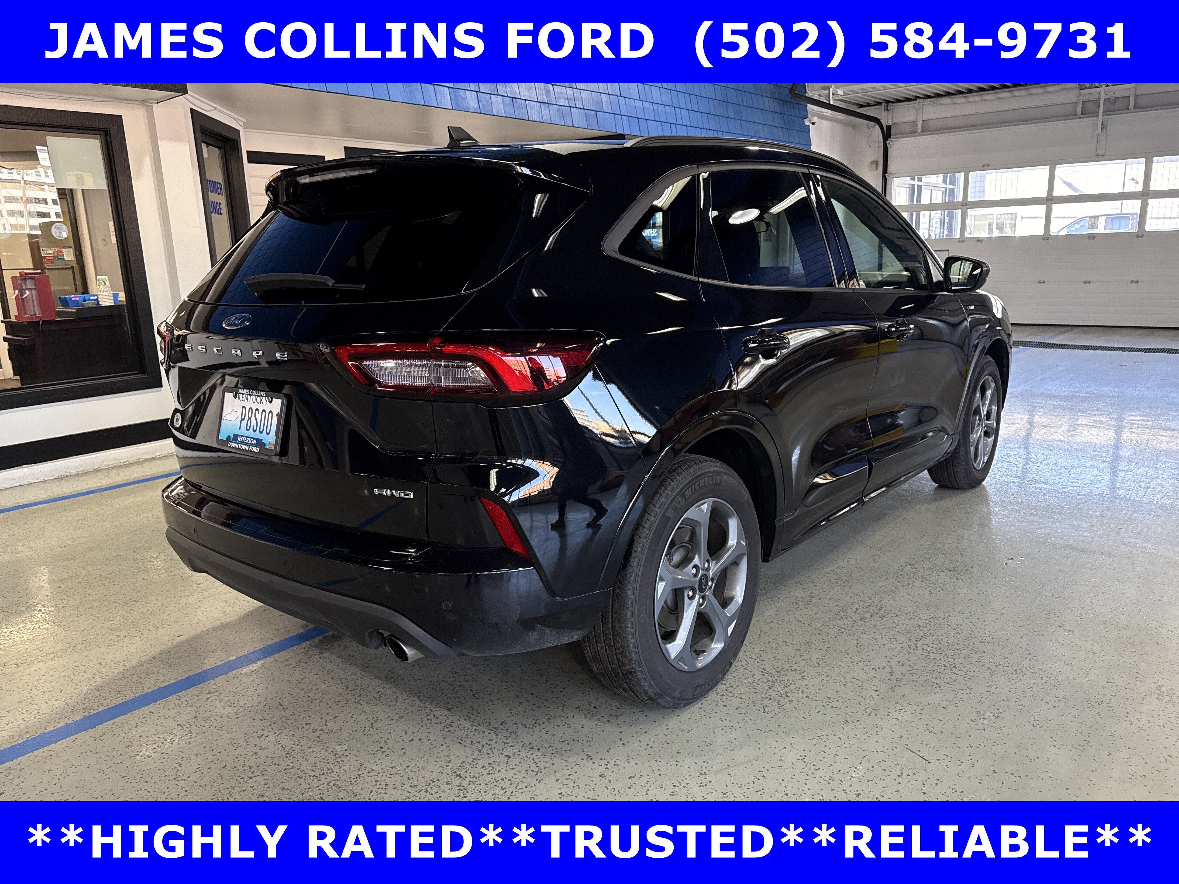Certified 2023 Ford Escape ST-Line w/ Tech Pack #1 AWD/4WD image 5