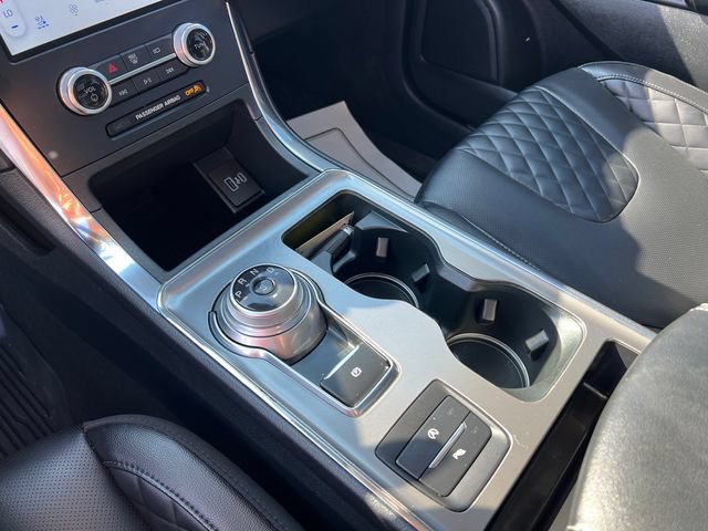 Certified 2024 Ford Edge Titanium w/ Equipment Group 301A AWD/4WD image 19