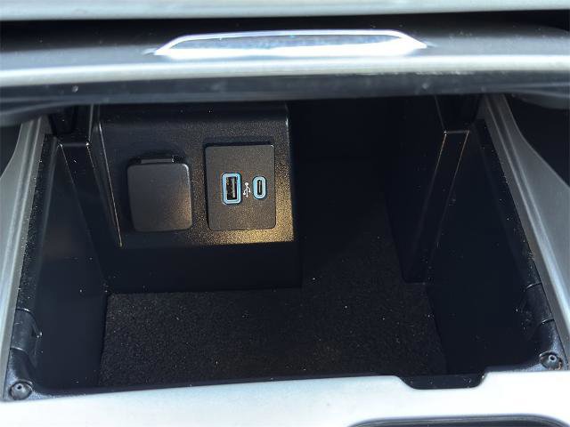 Certified 2022 Ford Explorer XLT w/ Equipment Group 202A image 27