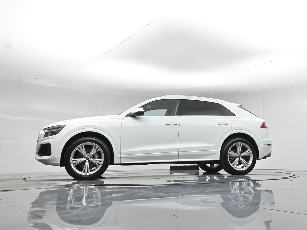 Used 2023 Audi Q8 Premium Plus image 23