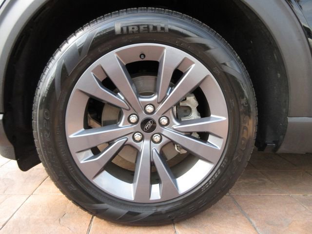 Certified 2023 Ford Explorer XLT w/ Equipment Group 202A image 9