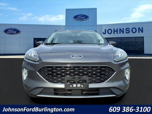 Certified 2022 Ford Escape Titanium w/ Class II Trailer Tow Package image 2