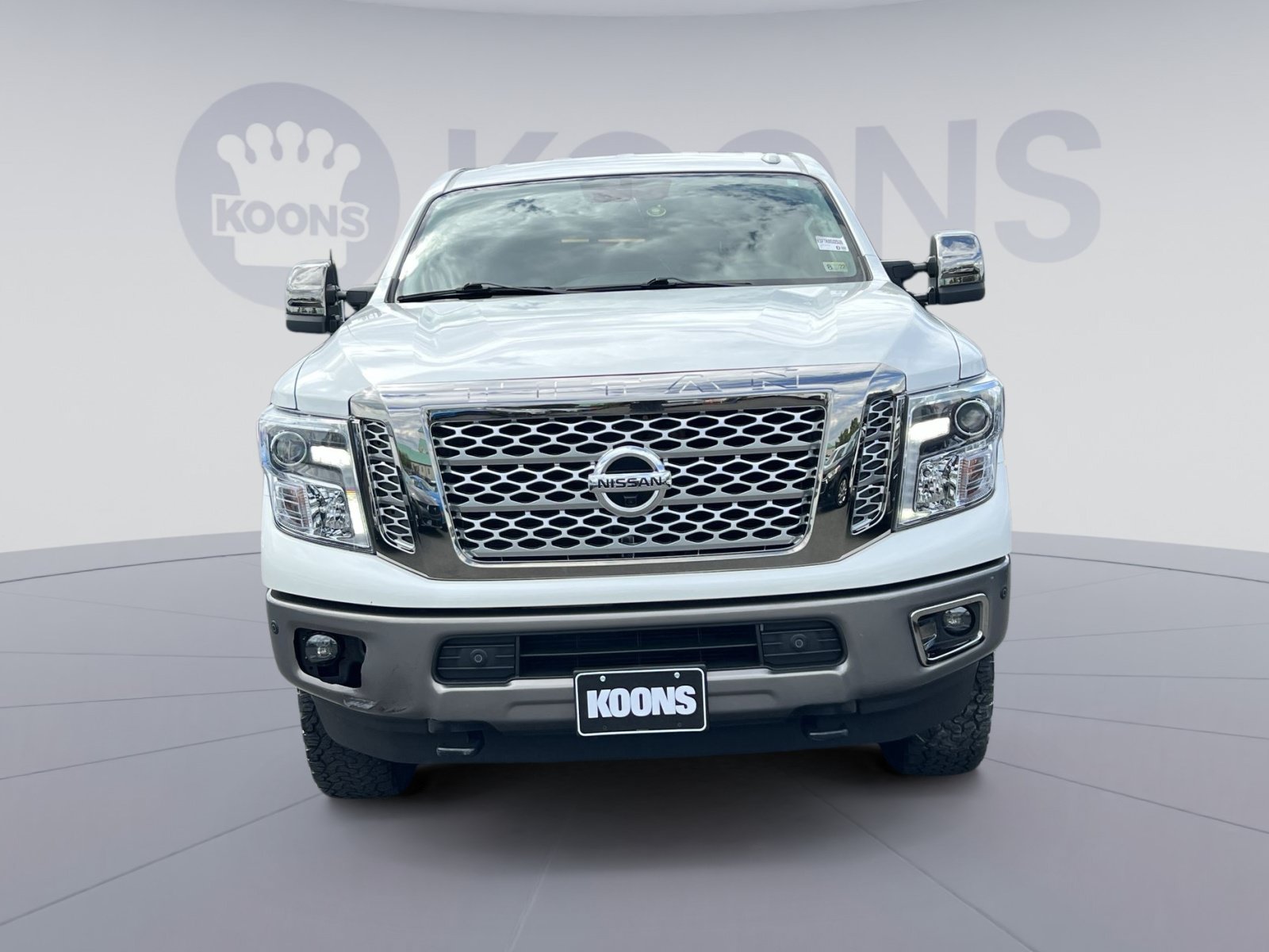 Used 2019 Nissan Titan Platinum Reserve w/ Platinum Utility Package AWD/4WD image 19